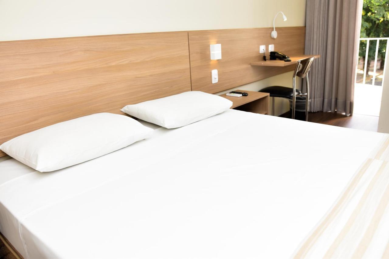 Agua Branca Park Hotel Araçatuba 外观 照片