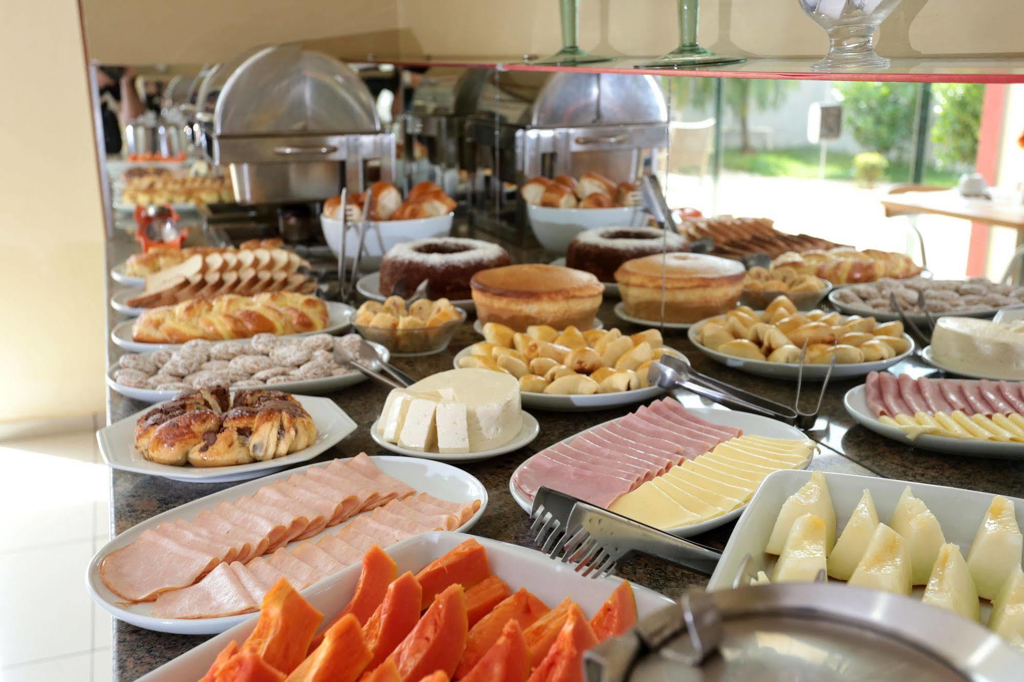 Agua Branca Park Hotel Araçatuba 外观 照片