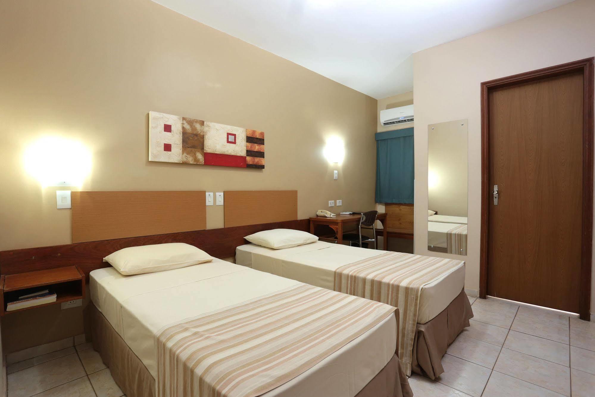 Agua Branca Park Hotel Araçatuba 外观 照片