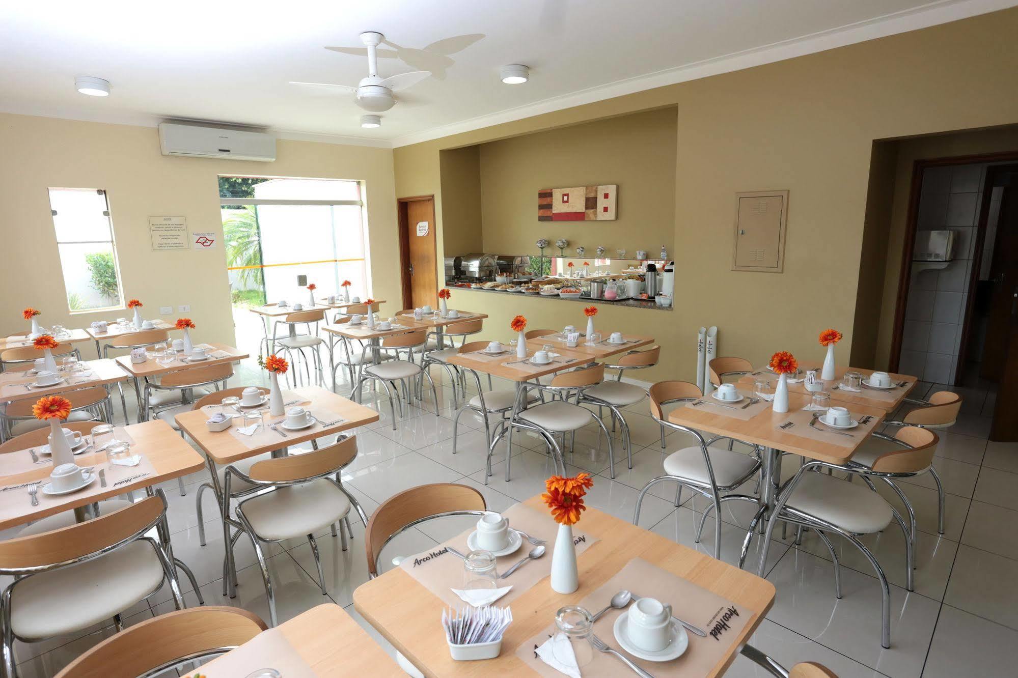 Agua Branca Park Hotel Araçatuba 外观 照片